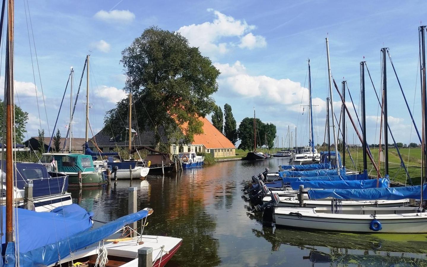 Groepsaccommodatie Fries En Fruitig Nijhuizum Luaran gambar